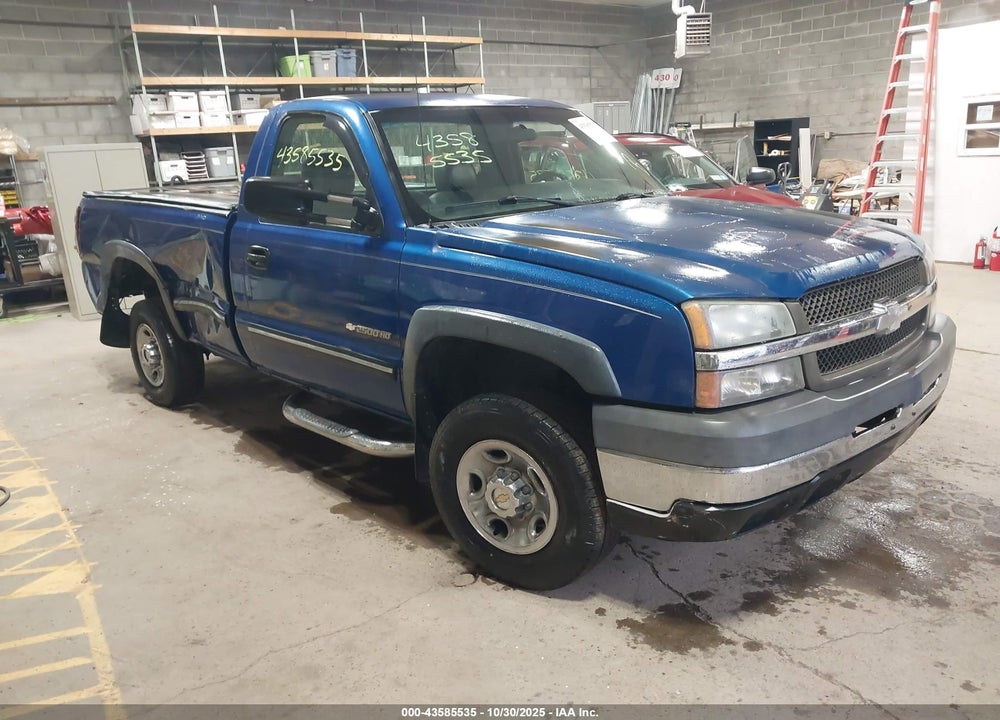 2003 CHEVROLET SILVERADO 2500HD WORK TRUCK VIN: 1GCHC24U53E373335