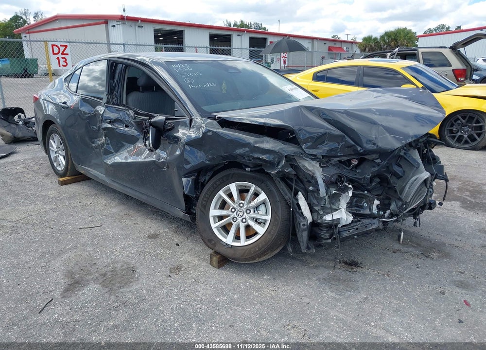 2025 TOYOTA CAMRY LE VIN: 4T1DAACK6SU578418