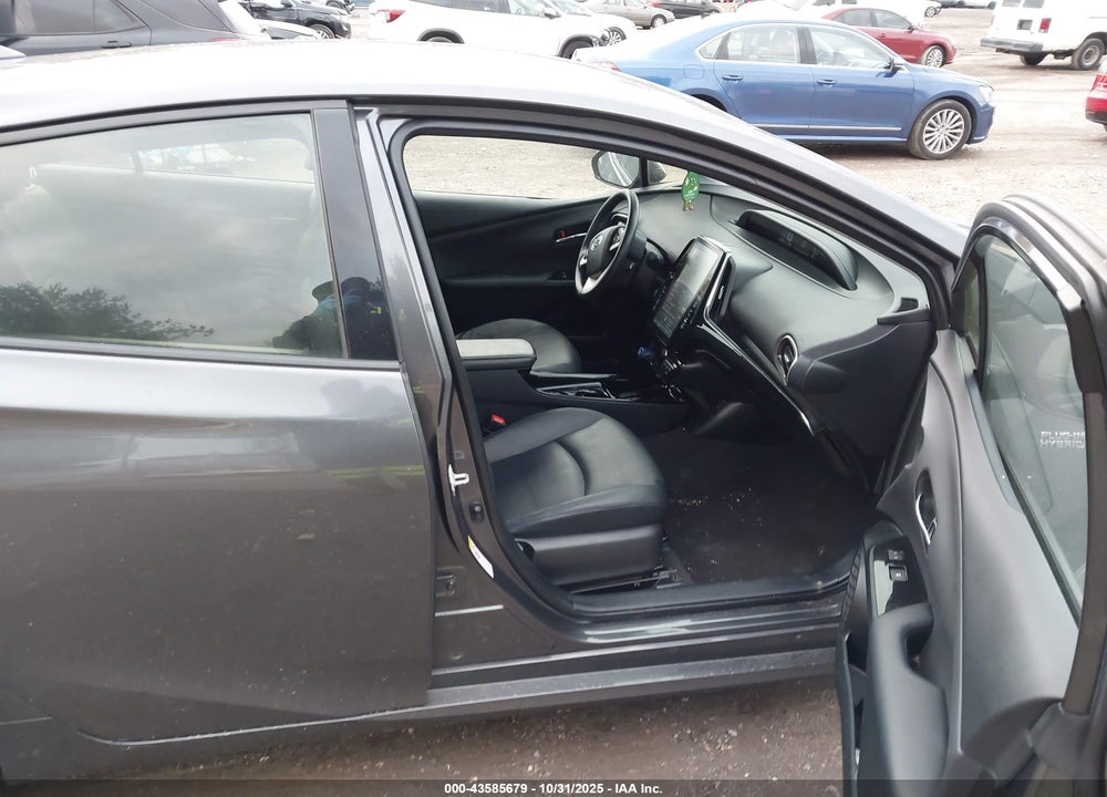 2017 TOYOTA PRIUS PRIME VIN: JTDKARFP6H3030841