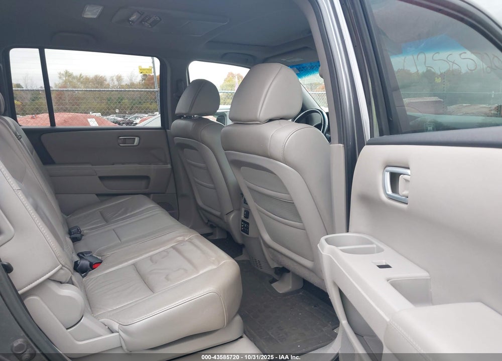 2010 HONDA PILOT EXL VIN: 5FNYF4H63AB024099