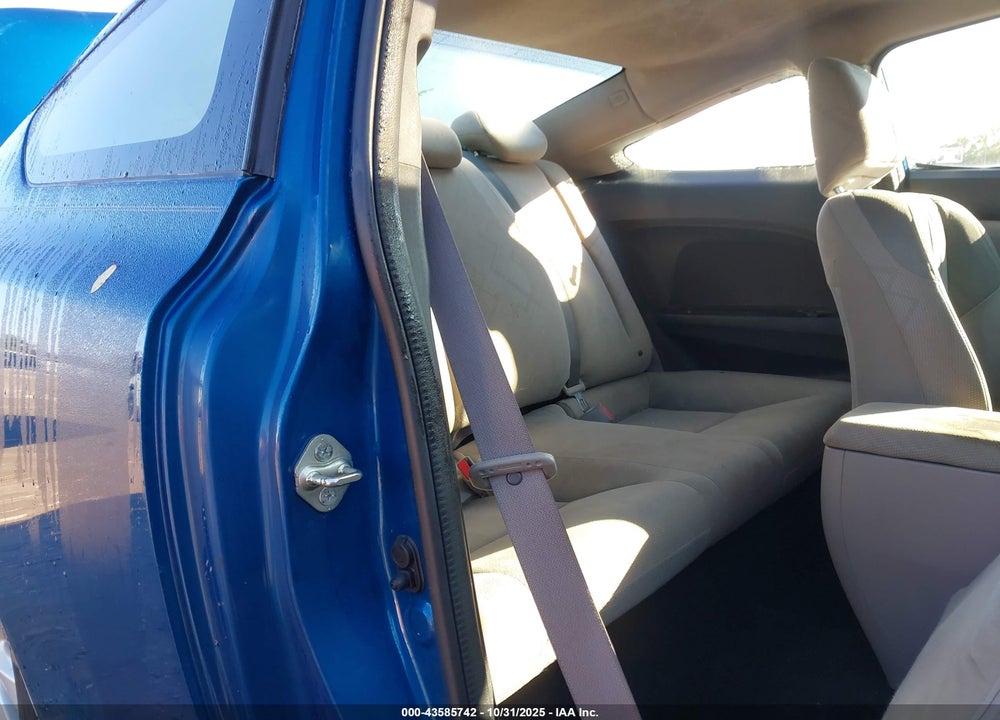 2012 HONDA CIVIC VIN: 2HGFG3B86CH547432