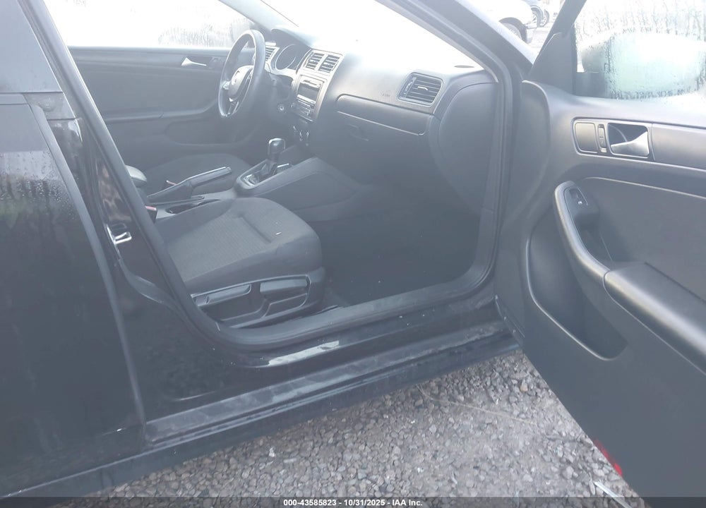 2015 VOLKSWAGEN JETTA 2.0L S VIN: 3VW2K7AJ0FM284297