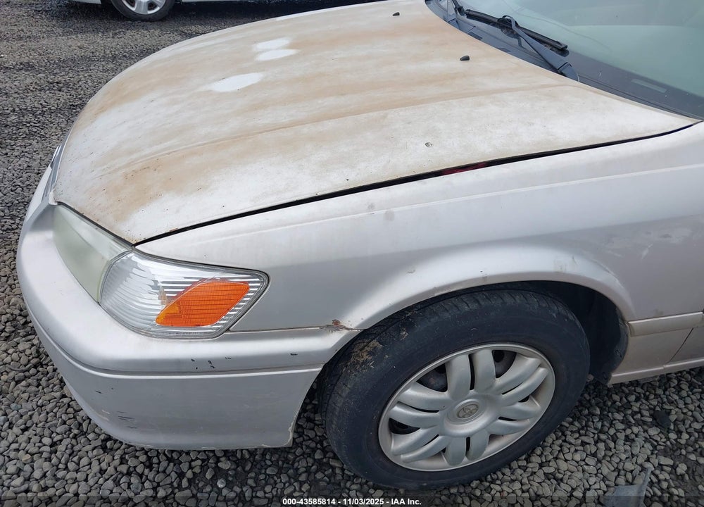 2001 TOYOTA CAMRY LE VIN: 4T1BG22K81U095959