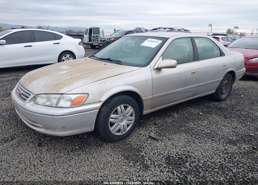 2001 TOYOTA CAMRY LE VIN: 4T1BG22K81U095959