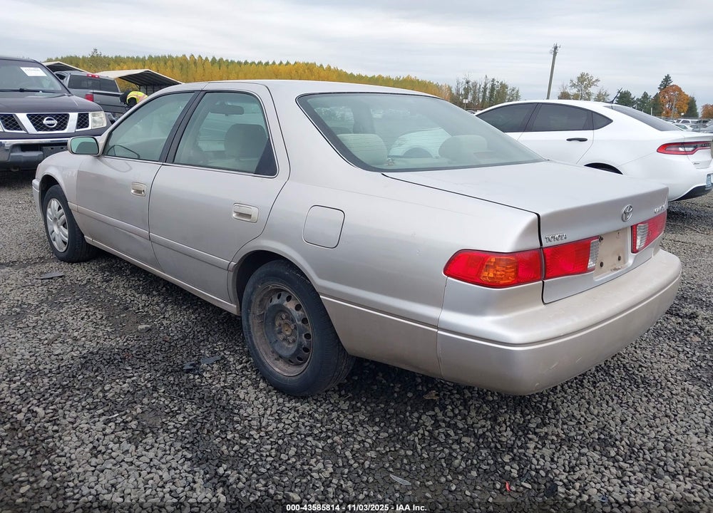 2001 TOYOTA CAMRY LE VIN: 4T1BG22K81U095959
