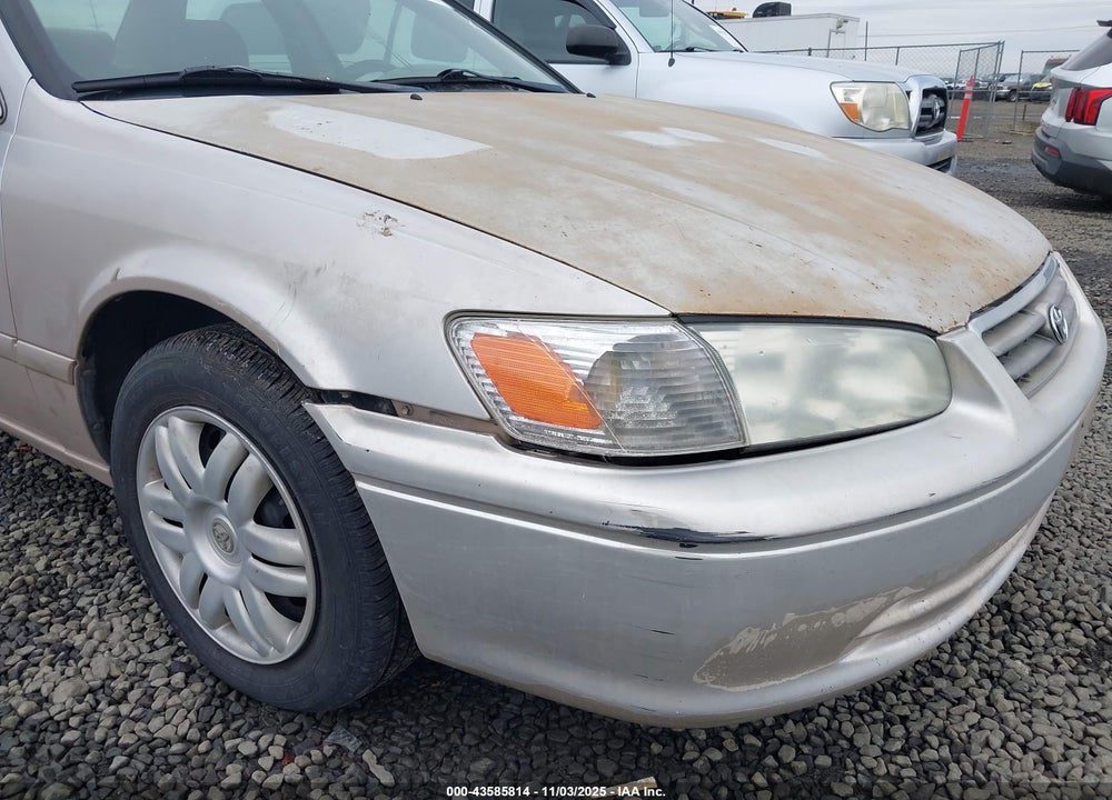 2001 TOYOTA CAMRY LE VIN: 4T1BG22K81U095959