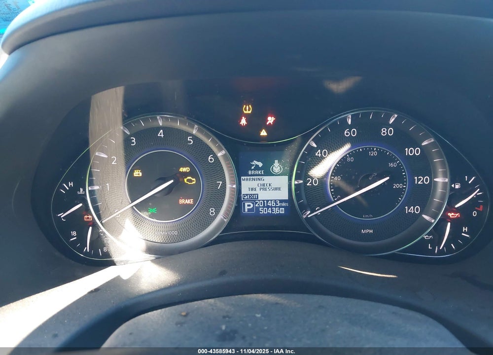2015 INFINITI QX80 VIN: JN8AZ2NE8F9086578