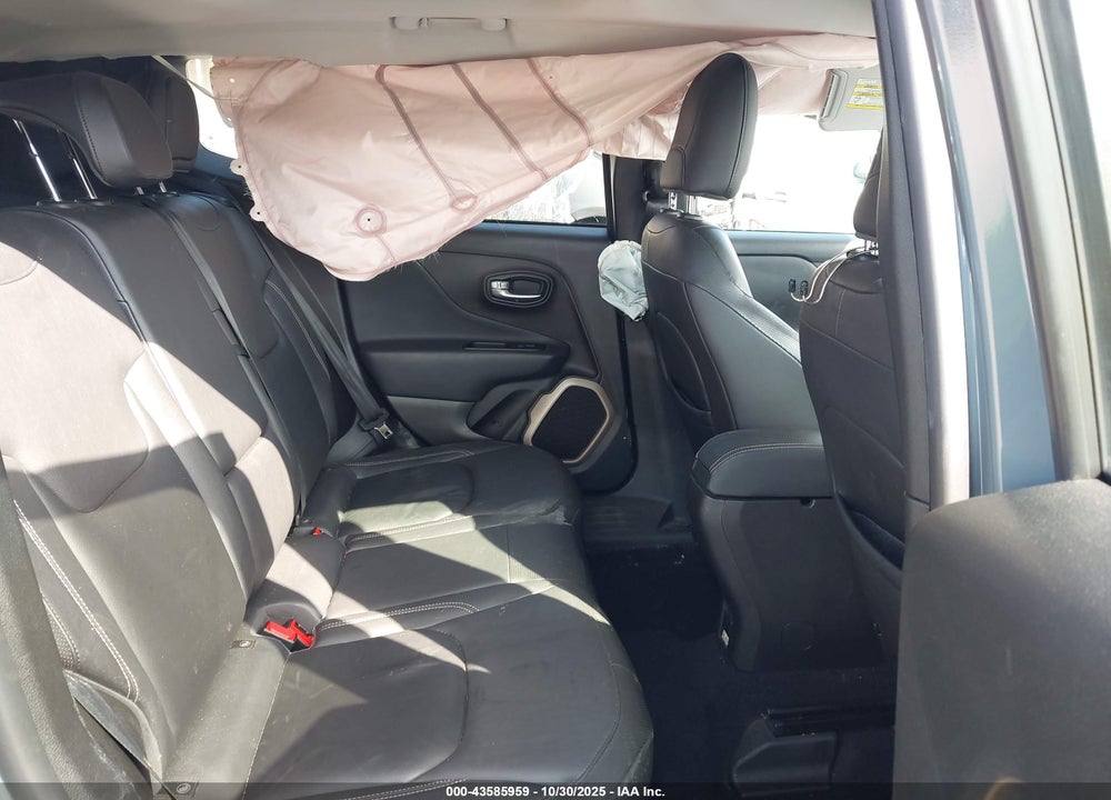 2017 JEEP RENEGADE VIN: ZACCJBDB5HPG53382