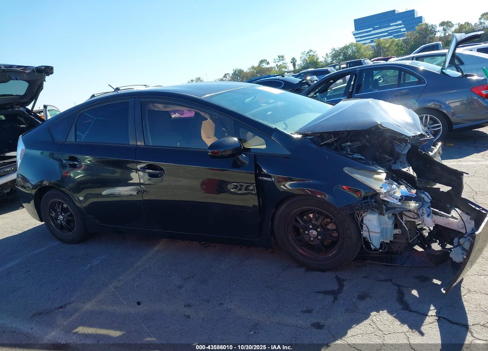2013 TOYOTA PRIUS TWO VIN: JTDKN3DU4D5619167
