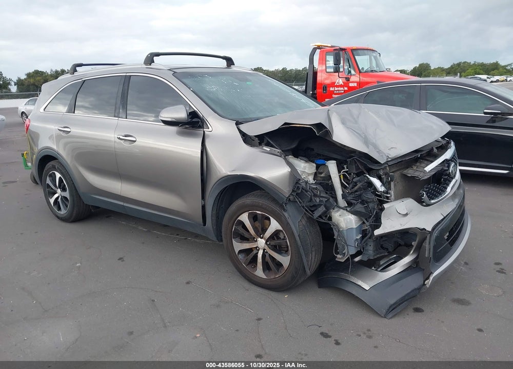 2017 KIA SORENTO 3.3L EX VIN: 5XYPH4A56HG233136