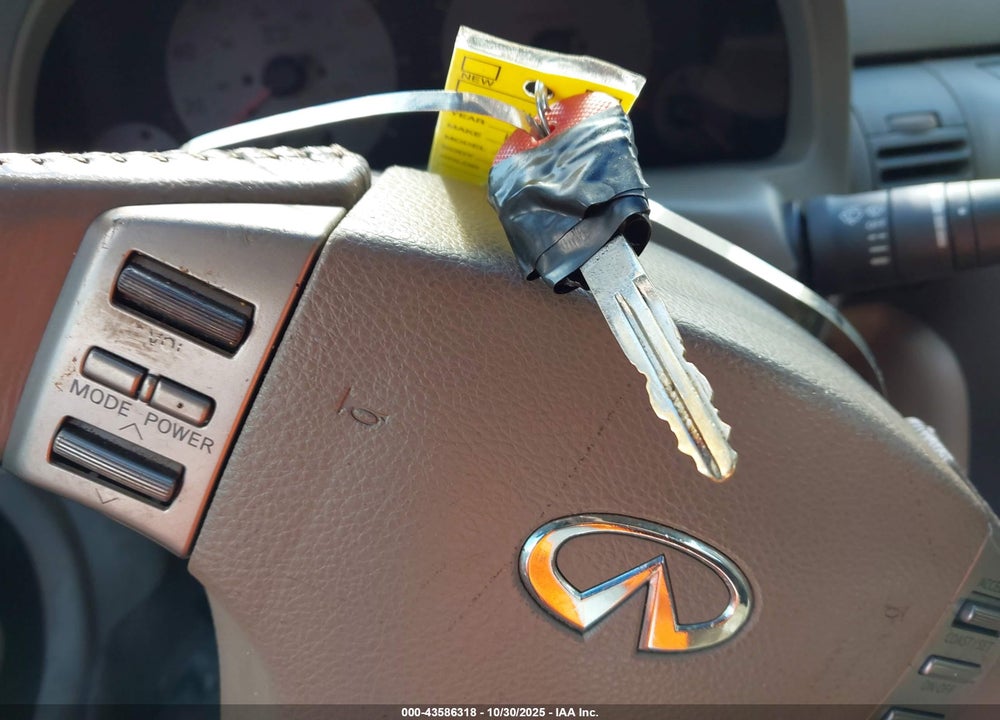 2003 INFINITI G35 BASE W/LEATHER VIN: JNKCV54E23M222679