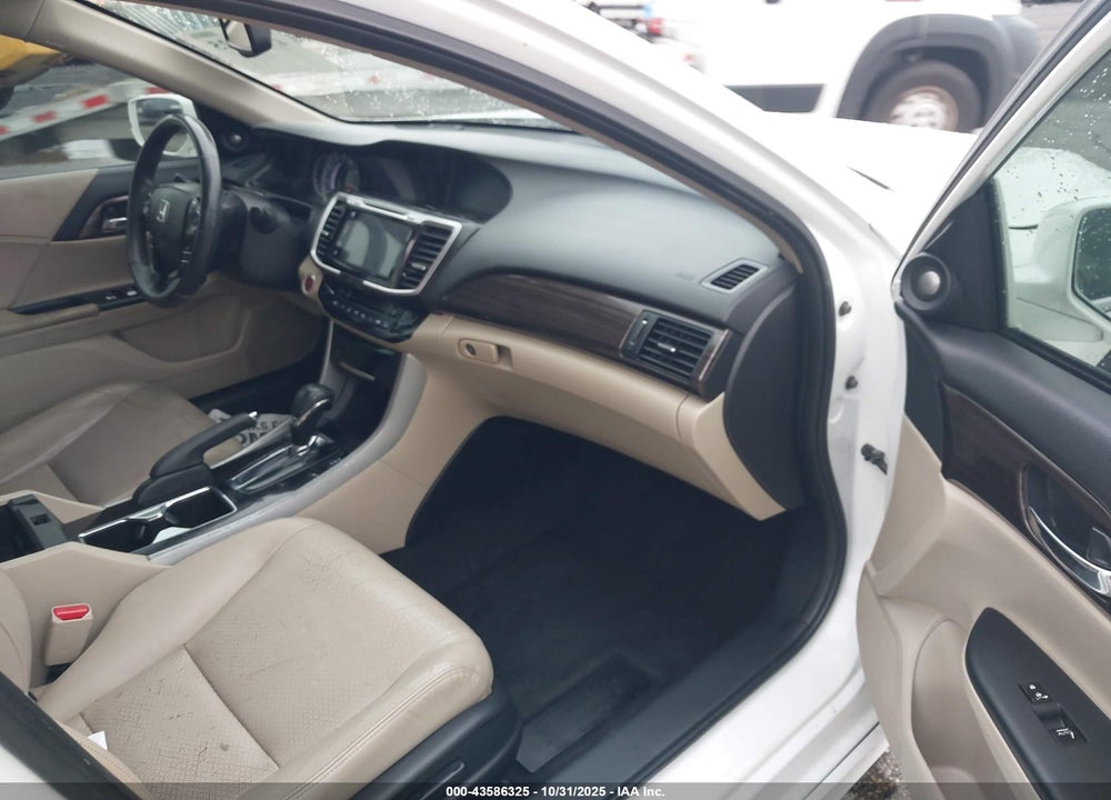 2017 HONDA ACCORD TOURING V6 VIN: 1HGCR3F91HA019349