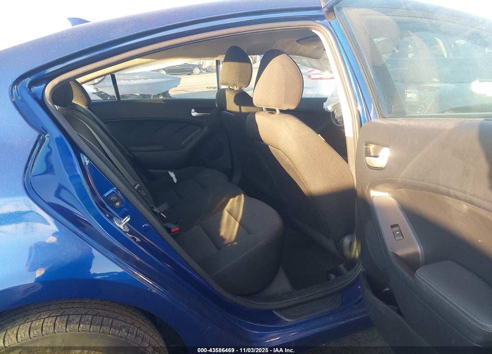 2017 KIA FORTE LX VIN: 3KPFK4A78HE121515