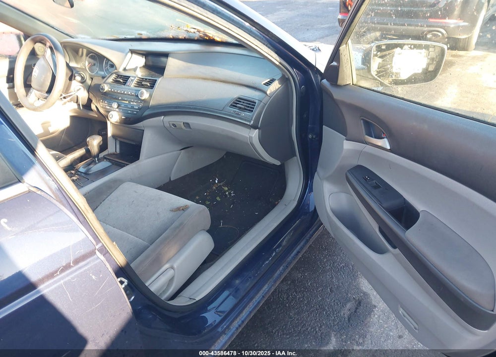 2008 HONDA ACCORD 2.4 LX VIN: 1HGCP263X8A054936