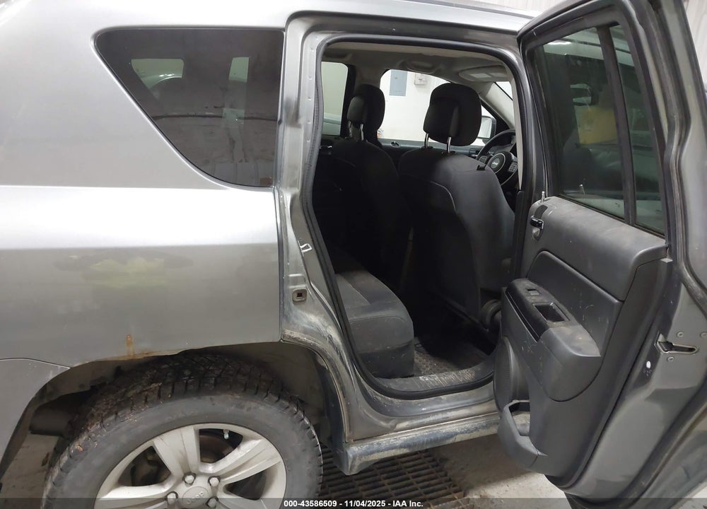 2011 JEEP COMPASS SPORT VIN: 1J4NF1FB4BD279932