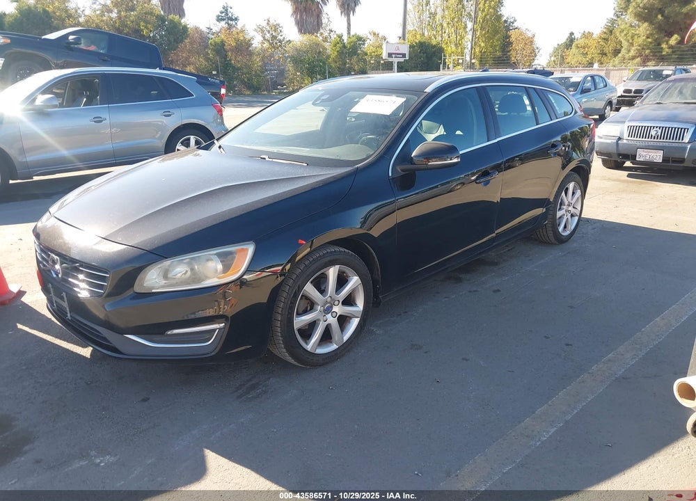 2016 VOLVO V60 T5 DRIVE-E PREMIER VIN: YV140MEK6G1287930