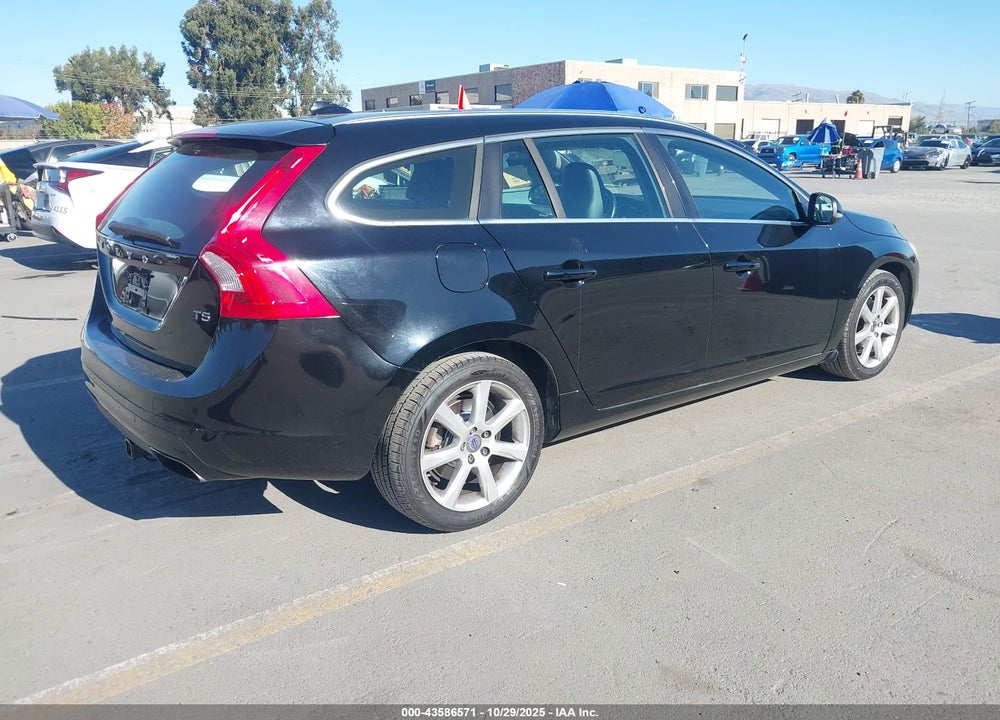 2016 VOLVO V60 T5 DRIVE-E PREMIER VIN: YV140MEK6G1287930