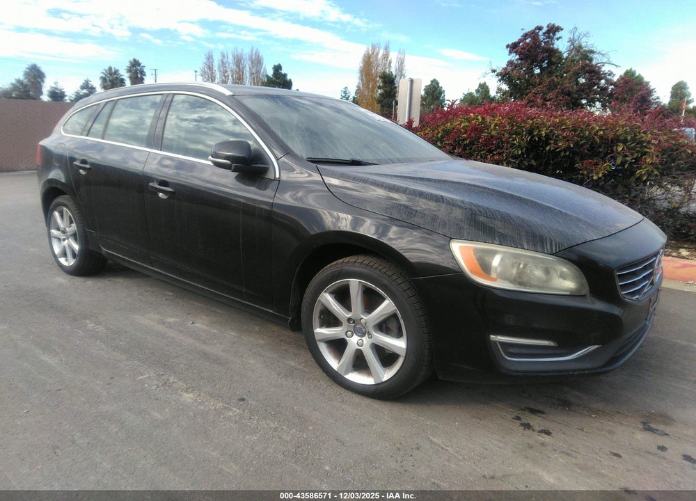 2016 VOLVO V60 T5 DRIVE-E PREMIER VIN: YV140MEK6G1287930