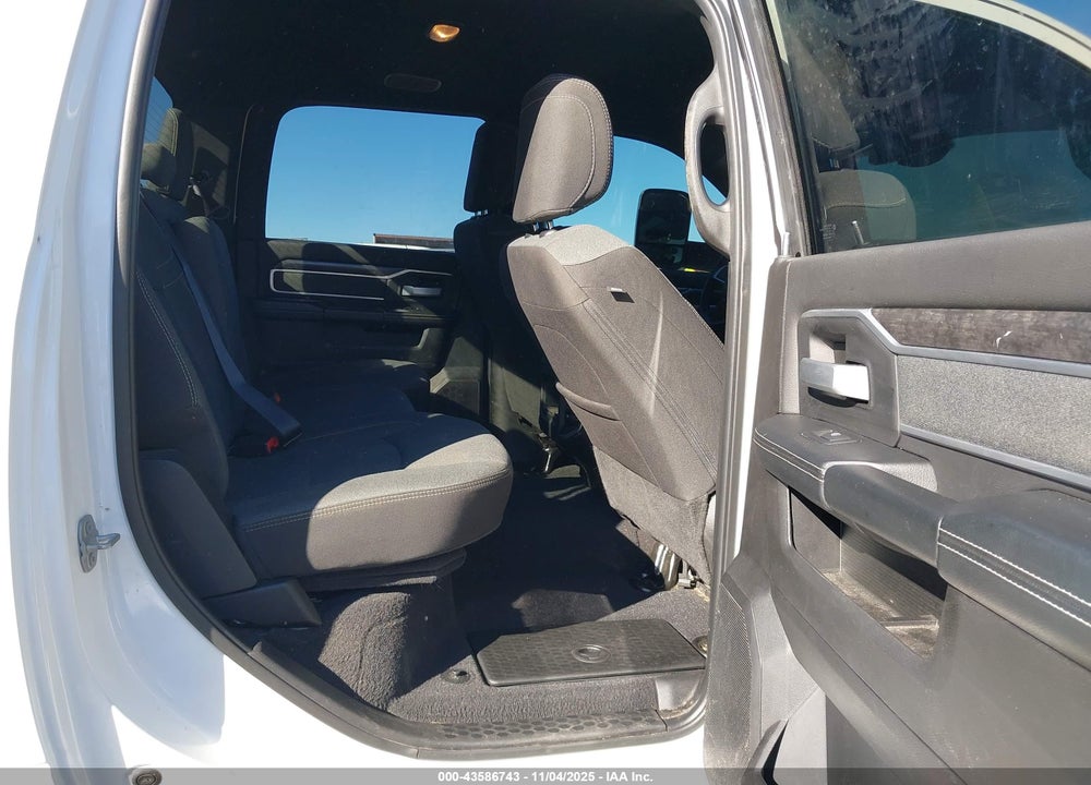 2022 RAM 2500 BIG HORN 4X4 6'4 BOX VIN: 3C6UR5DL6NG280848