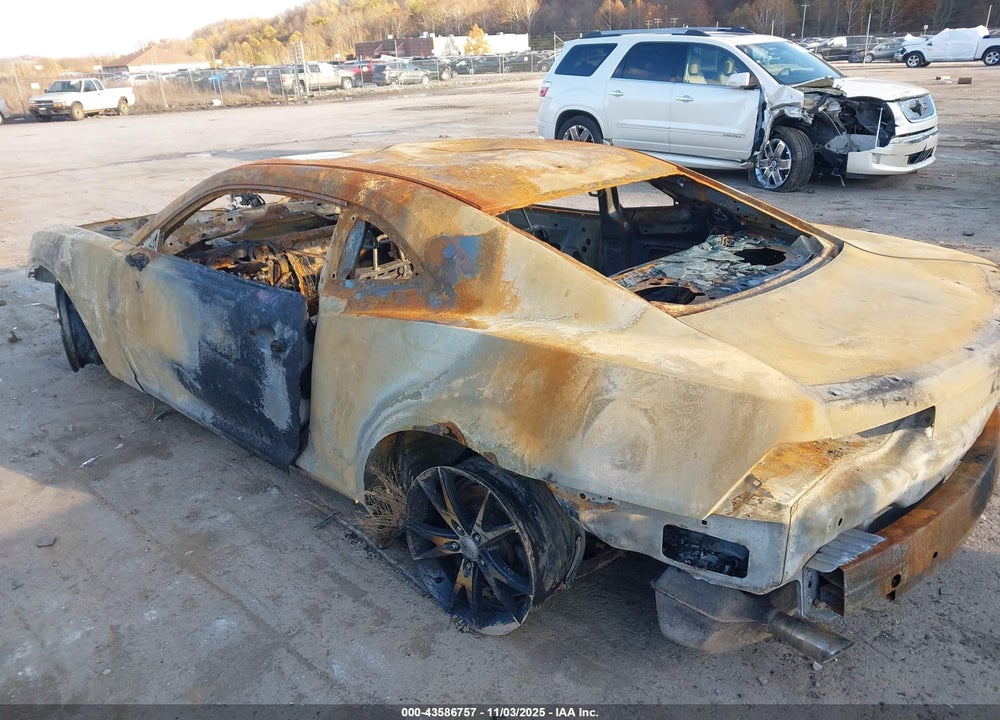 2013 CHEVROLET CAMARO 2LS VIN: 2G1FA1E39D9106743