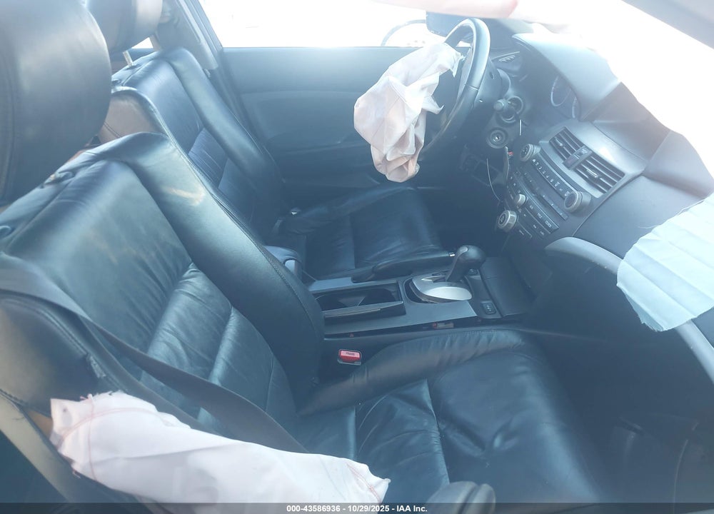 2011 HONDA ACCORD 2.4 SE VIN: 1HGCP2F68BA153112
