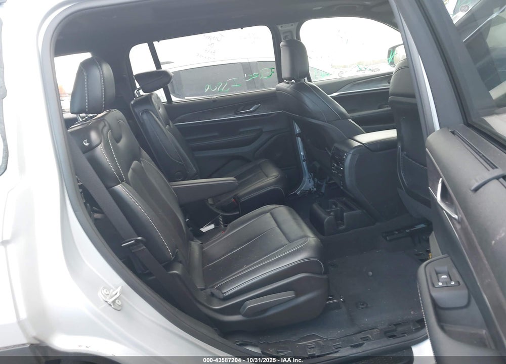 2024 JEEP GRAND CHEROKEE L LIMITED 4X4 VIN: 1C4RJKBG7R8542592