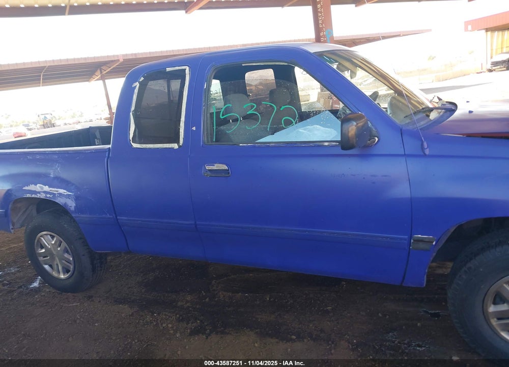 1995 TOYOTA T100 XTRACAB DX VIN: JT4VD12E4S0014723