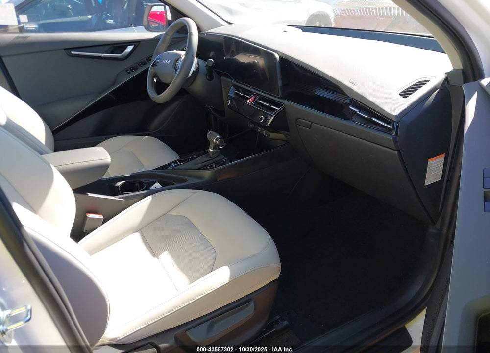 2025 KIA NIRO VIN: KNDCR3LE7S5256167