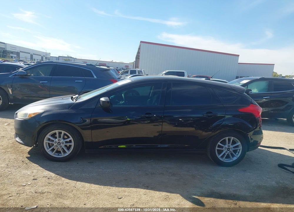 2018 FORD FOCUS SE VIN: 1FADP3K26JL282549