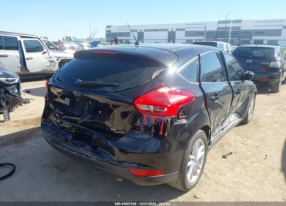 2018 FORD FOCUS SE VIN: 1FADP3K26JL282549