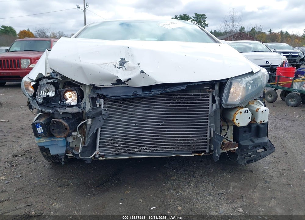 2014 HONDA CIVIC LX VIN: 2HGFB2F51EH520084