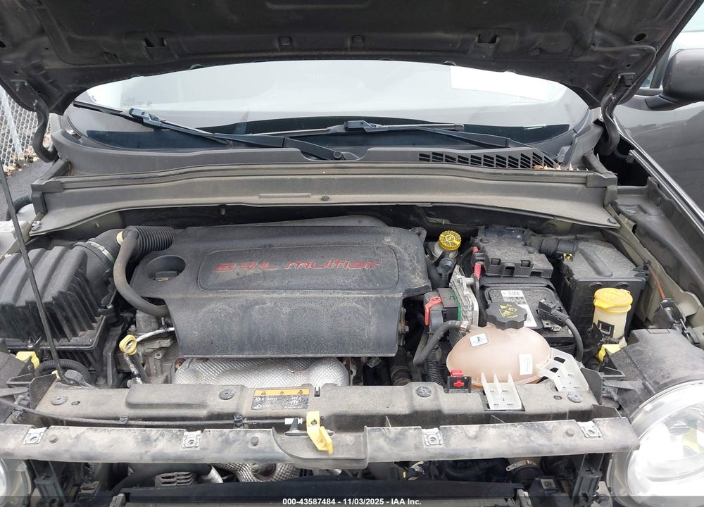 2017 JEEP RENEGADE VIN: ZACCJBBB4HPG44661