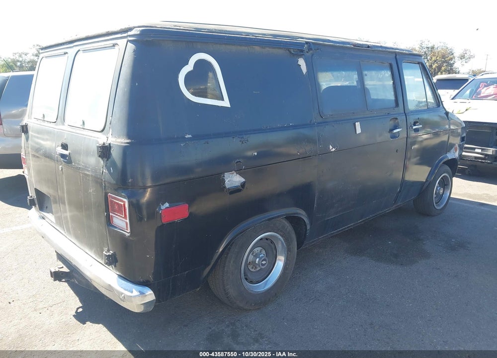 1976 CHEVROLET VAN VIN: CGV156U210688