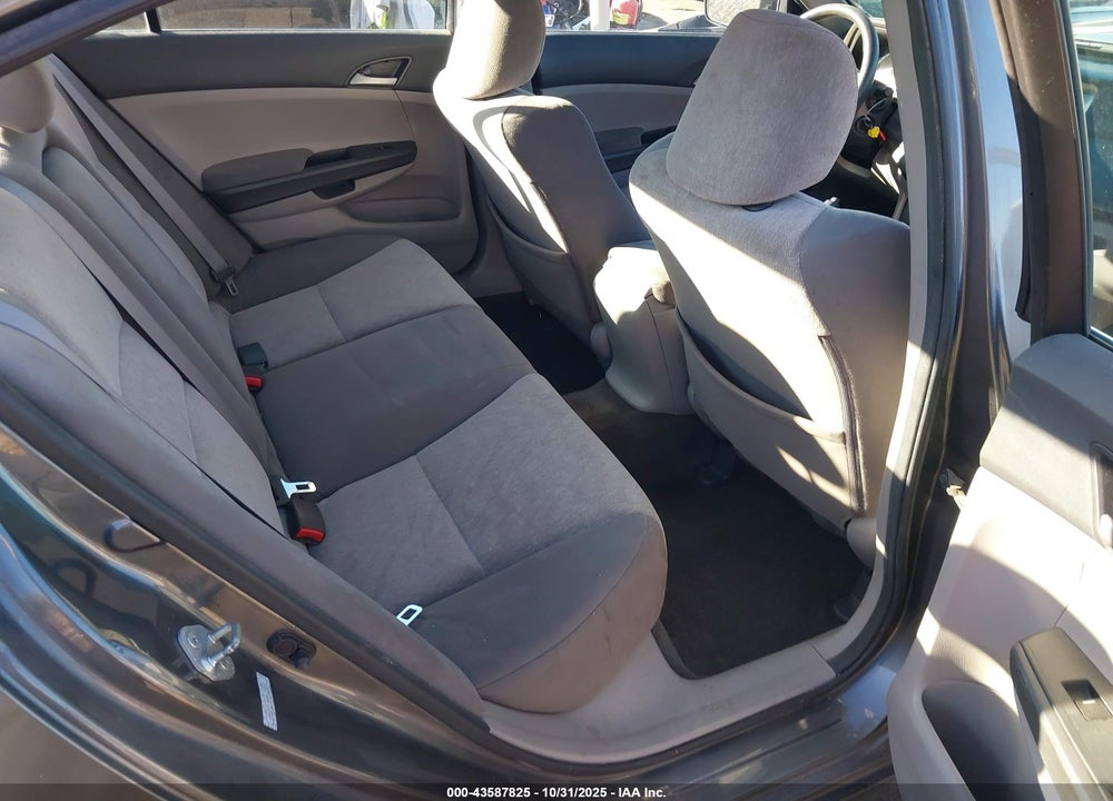 2010 HONDA ACCORD 2.4 LX-P VIN: 1HGCP2F44AA129550