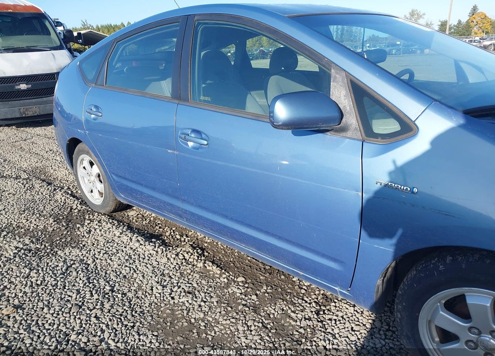 2008 TOYOTA PRIUS VIN: JTDKB20UX87801202
