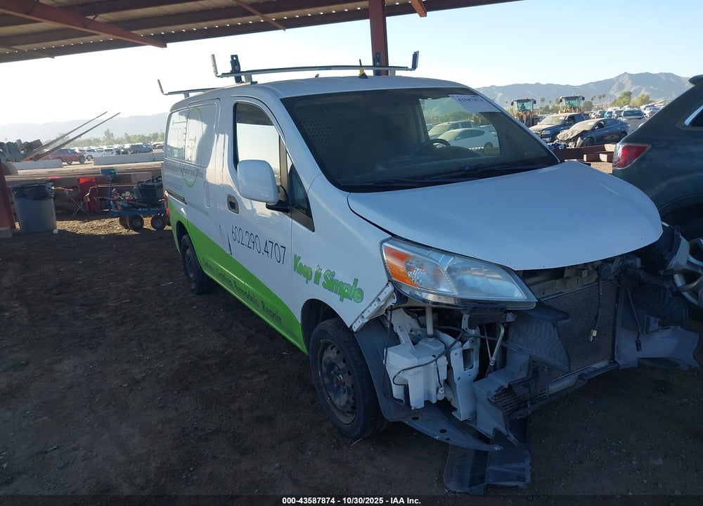2015 NISSAN NV200 SV VIN: 3N6CM0KN1FK704250
