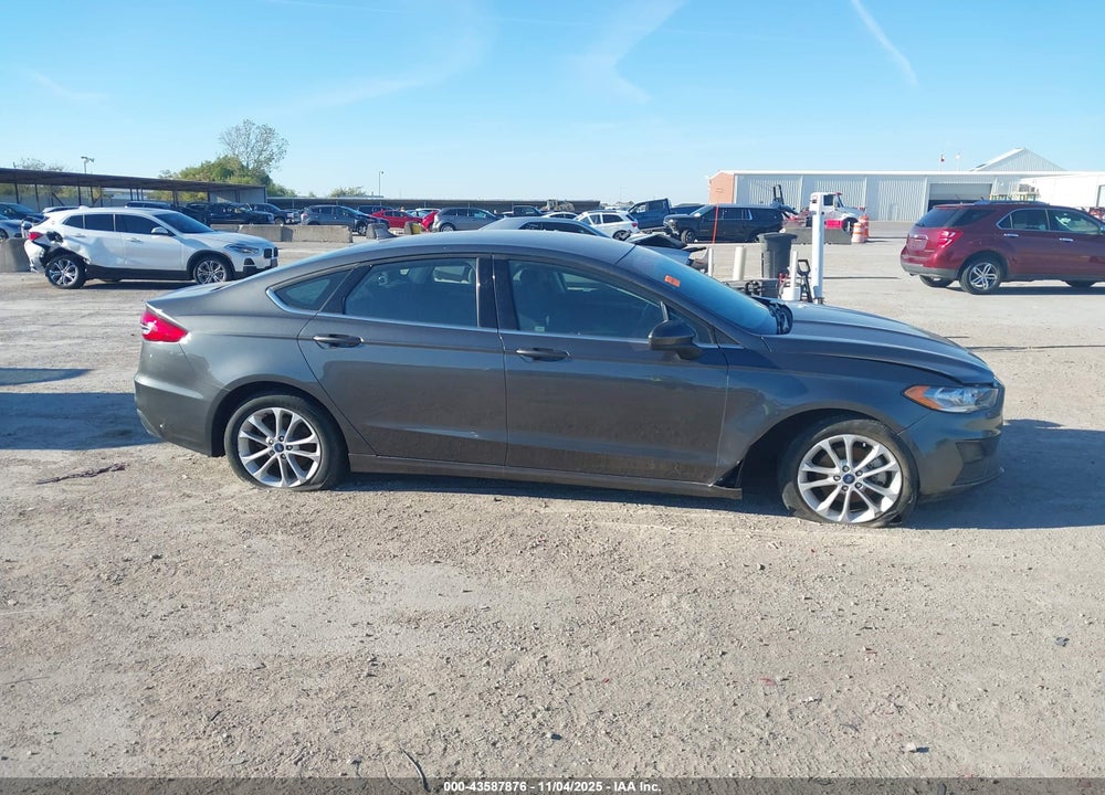 2020 FORD FUSION SE VIN: 3FA6P0HD2LR147623