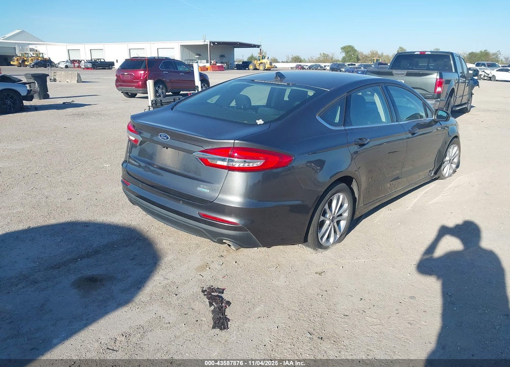 2020 FORD FUSION SE VIN: 3FA6P0HD2LR147623