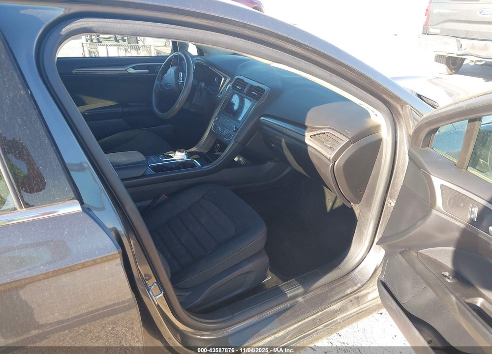 2020 FORD FUSION SE VIN: 3FA6P0HD2LR147623