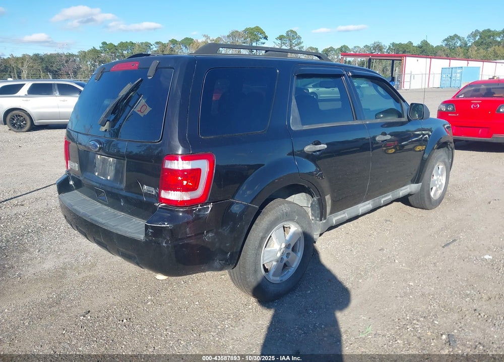 2010 FORD ESCAPE VIN: 1FMCU0DG0AKA30318