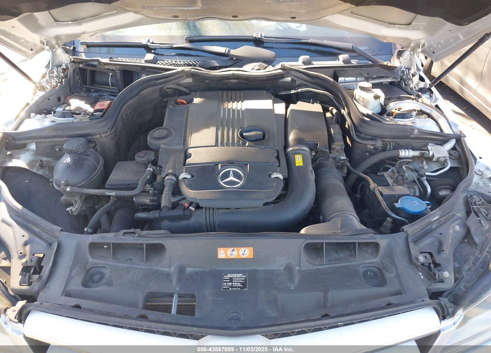 2012 MERCEDES-BENZ C 250 VIN: WDDGJ4HB8CF754019