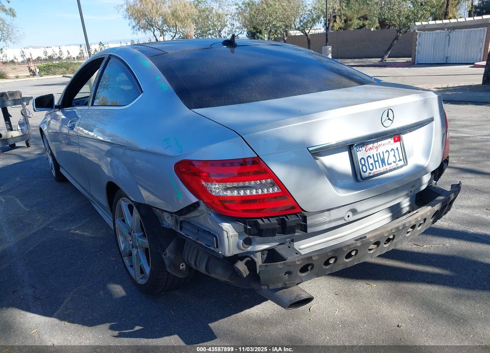 2012 MERCEDES-BENZ C 250 VIN: WDDGJ4HB8CF754019