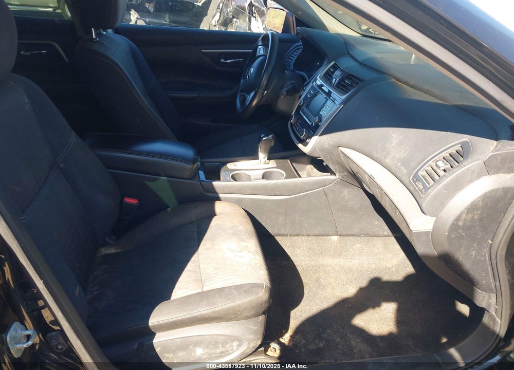 2018 NISSAN ALTIMA VIN: 1N4AL3AP2JC210114