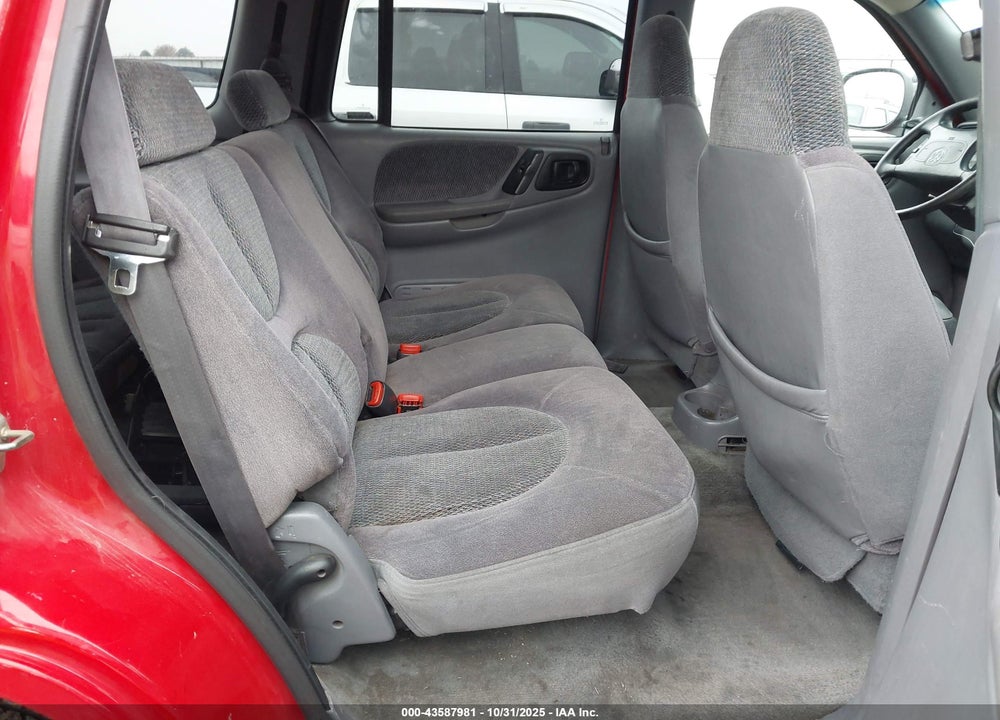 1998 DODGE DURANGO SLT VIN: 1B4HS28YXWF203189