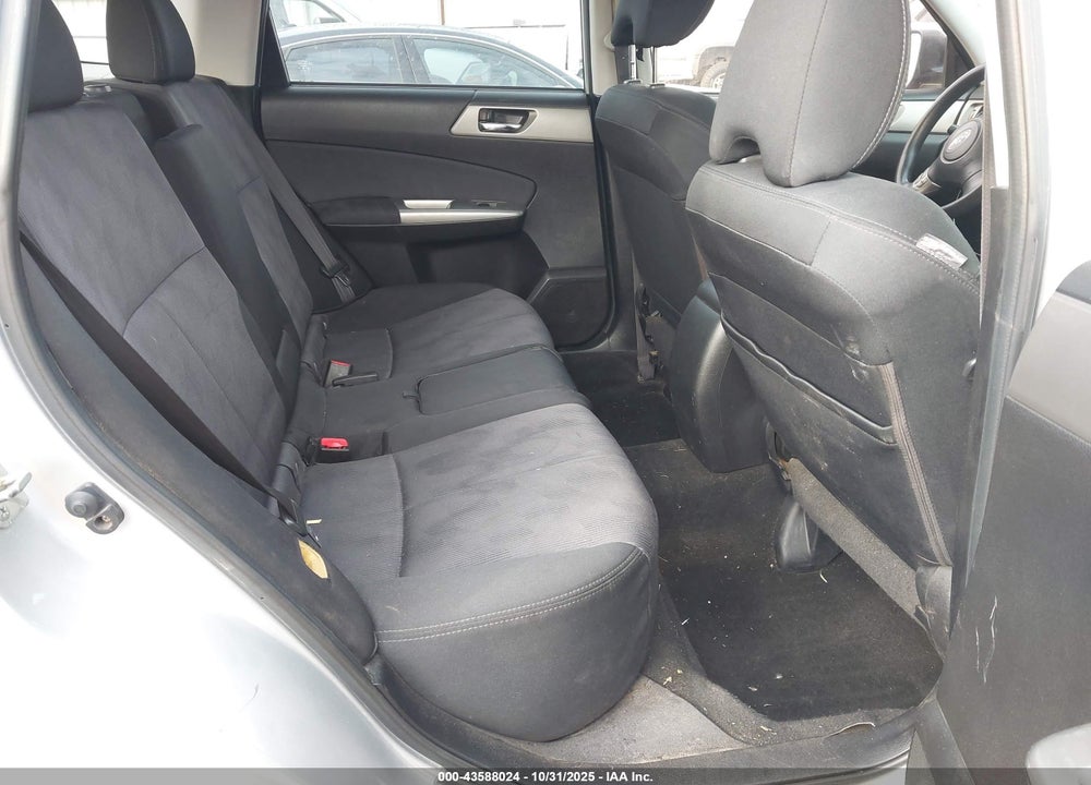 2010 SUBARU FORESTER 2.5X PREMIUM VIN: JF2SH6CC5AG762101