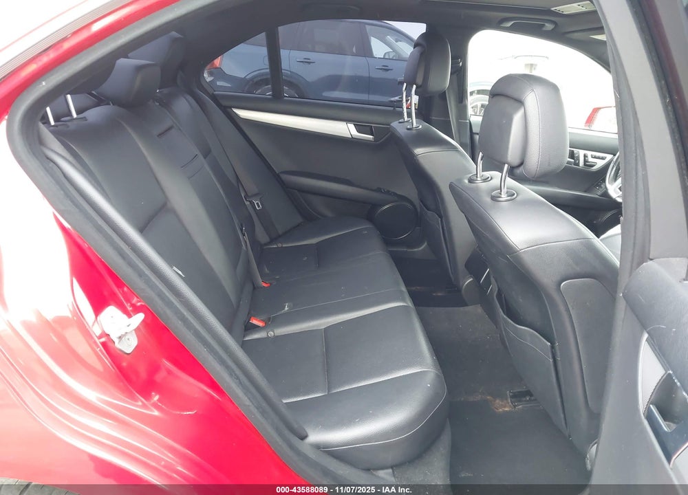 2013 MERCEDES-BENZ C 250 VIN: WDDGF4HB3DR254481