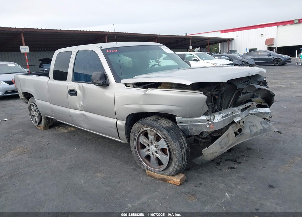 2004 CHEVROLET SILVERADO 1500 LS VIN: 2GCEC19VX41197755