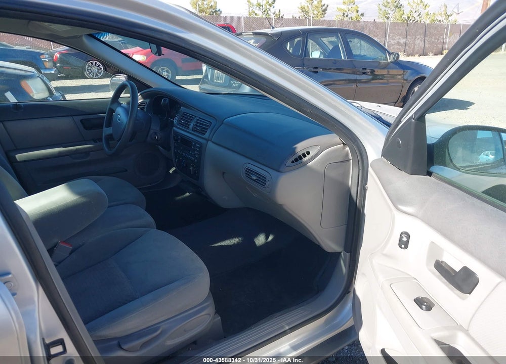 2004 FORD TAURUS SE VIN: 1FAFP53U64A102264