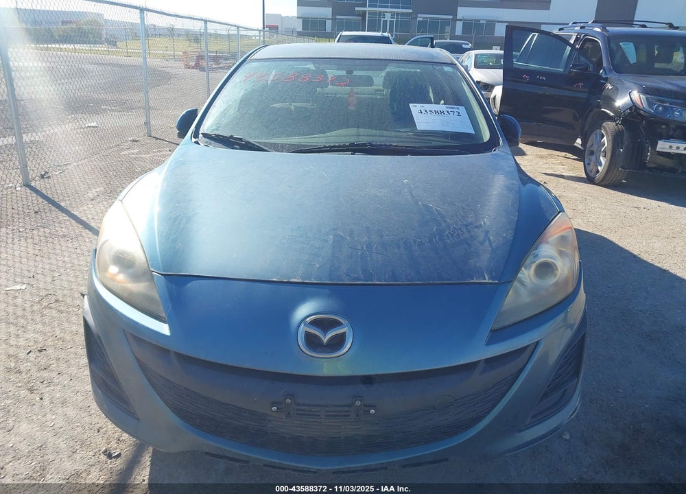 2011 MAZDA 3 I SPORT VIN: JM1BL1UF6B1439379