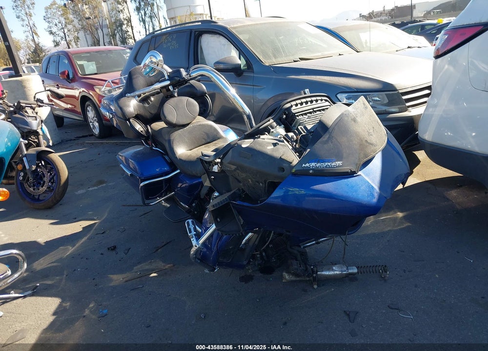 2016 HARLEY-DAVIDSON FLTRU VIN: 1HD1KGL33GB614339